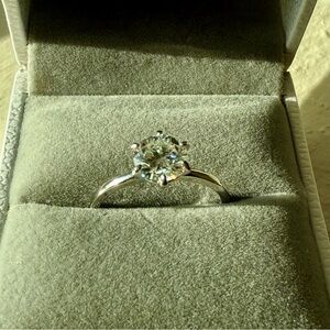 New Sterling Silver & 1.0ct Moissanite Solitaire Ring, Size 6